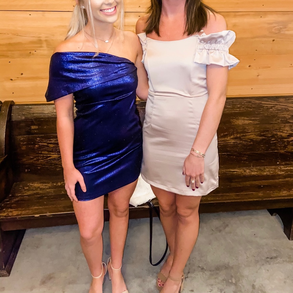 Superdown dress from revolve - Picture 1 of 3